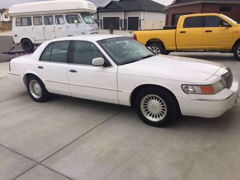 01 Mercury Grand Marq , 100K, garaged, mint, needs nothing - cars & for sale in Billings, MT