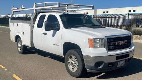 2011 GMC sierra 2500 HD Utility Service Bed Great Conditions for sale in Lathrop, CA