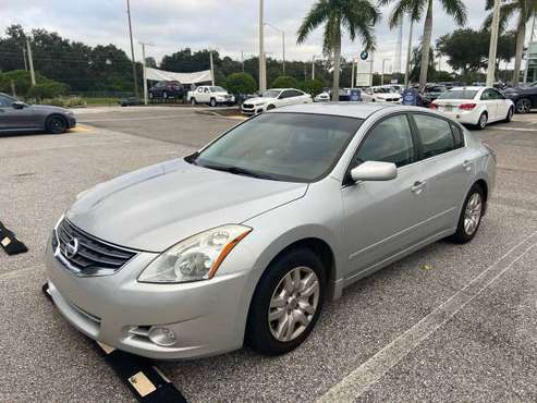 Nissan Altima - cars & trucks - by owner - vehicle automotive sale for sale in SAINT PETERSBURG, FL