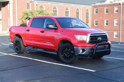 2013 Toyota Tundra Grade 4x4 4dr CrewMax Cab Pickup SB (5 7L V8 FFV) for sale in Knoxville, TN