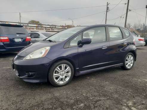09 Honda Fit - cars & trucks - by dealer - vehicle automotive sale for sale in Medford, OR