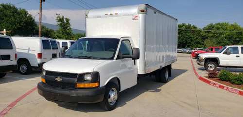 2013 CHEVY 3500 TRUCK DUALLY 16-FT BOX for sale in Arlington, TX