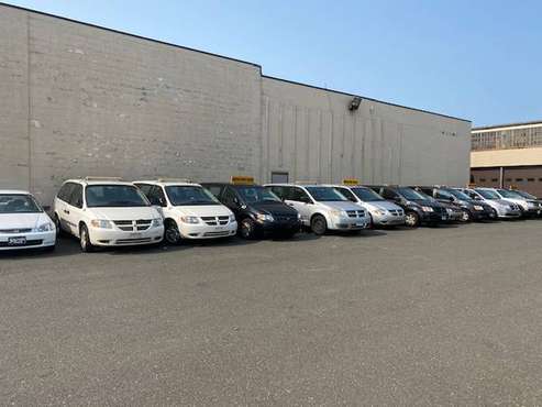 MULTIPLE VANS FOR SALE (BRIDGEPORT) - cars & trucks - by owner -... for sale in Bridgeport, CT