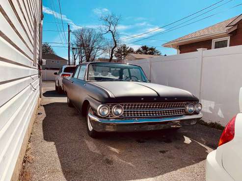 1961 Ford Galaxie/Fairlane for sale in Brentwood, NY
