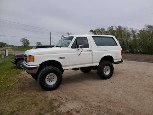 1989 Ford Bronco XLT for sale in Albertville, MN