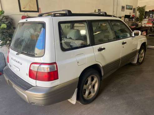 2001 Subaru Forester 4WD AWD ,1717k auto smoged cold ac, clean title... for sale in Huntington Beach, CA
