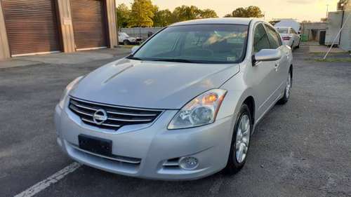 2010 Nissan Altima 2 5 S , Extra clean and reliable car - cars & for sale in Richmond , VA