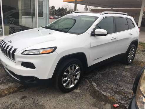 2014 Jeep Cherokee Limited 4WD - cars & trucks - by dealer - vehicle... for sale in Bowling green, OH