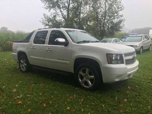 2008 Chevy Avalanche for sale in Campbellsport, WI