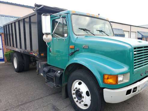 2002 International Dump Truck for sale in Auburn, WA