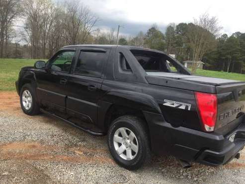 04 4x4 Chevy Avalanche z71, 160k miles, Sunroof, Pacer Wheels or for sale in Greenville, SC