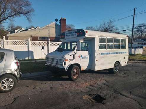 1995 bus GMC - cars & trucks - by owner - vehicle automotive sale for sale in Silver Spring, District Of Columbia
