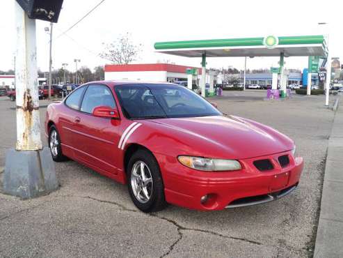 2002 PONTIAC GRAND PRIX - cars & trucks - by dealer - vehicle... for sale in Fairborn, OH
