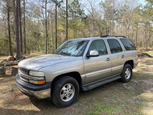 Chevy Tahoe leather - cheap for sale in Lufkin, TX