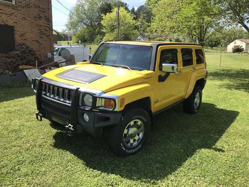 Like new Hummer H3 for sale in Clarksville, TN