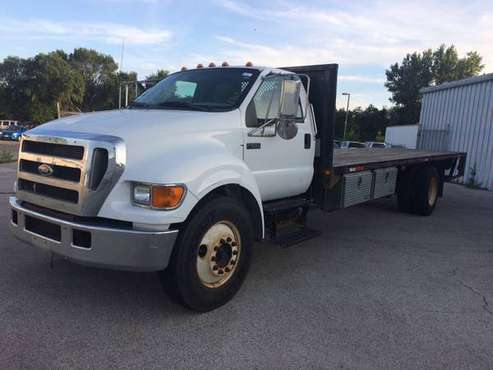 2005 Ford F650 Super Duty Cat Powered 25 ft Flat Bed for sale in Cedar Rapids, IA