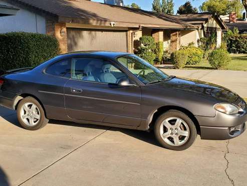 Sharp 2003 Ford ZX2 for sale in Lamont, CA