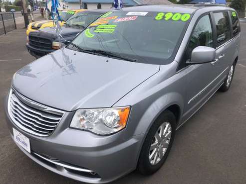 2013 Chrysler Town and Country Touring - - by dealer for sale in McMinnville, OR