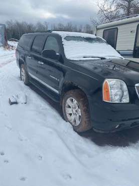 2007 GMC Yukon xl - cars & trucks - by owner - vehicle automotive sale for sale in Greenland, MI