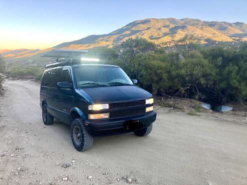 Chevy Astro 4.3L All-Wheel-Drive - cars & trucks - by owner -... for sale in Escondido, CA