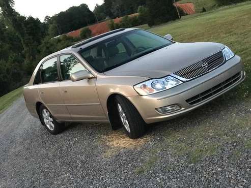 2001 Toyota Avalon XLS for sale in Pinnacle, NC