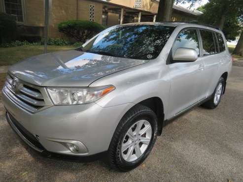 2011 Toyota Highlander 4WD 129K BACK UP CAMERA HEATED LEATHER SUNROOF for sale in Baldwin, NY