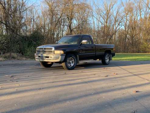 1995 Dodge Ram - cars & trucks - by owner - vehicle automotive sale for sale in Decatur, IN