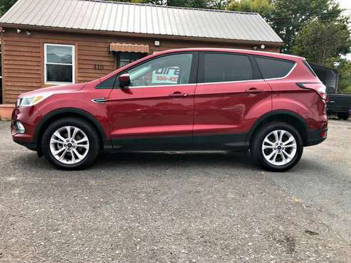 Ford Escape SE SUV 1 Owner Used Automatic Sport Utility 2wd Weekly... for sale in Raleigh, NC
