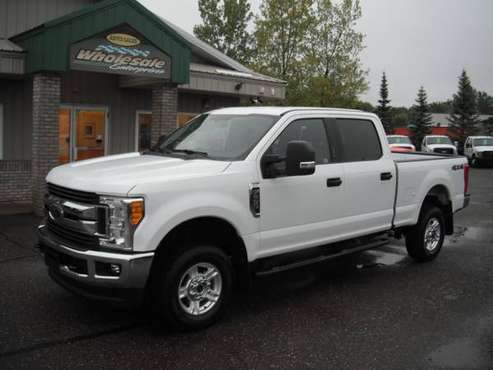 2017 ford f250 f-250 XLT crew cab short box 4x4 gas 6.2 V8 4WD for sale in Forest Lake, WI
