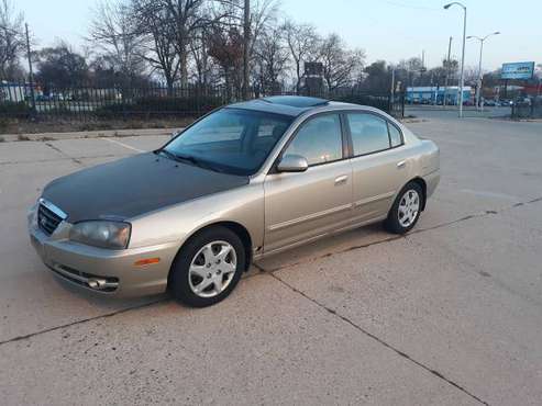 2005 Hyundai Elantra - cars & trucks - by owner - vehicle automotive... for sale in milwaukee, WI