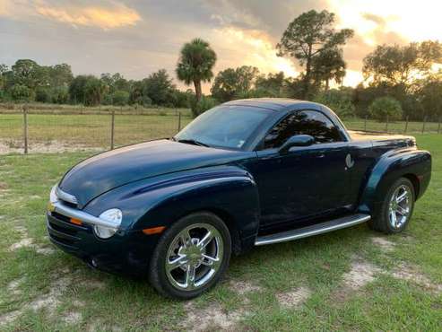 For Sale 2005 Chevy SSR - cars & trucks - by owner - vehicle... for sale in Clewiston, FL
