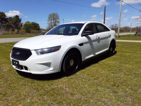 2015 Ford Taurus all wheel drive police interceptor very nice and for sale in Muskegon, MI