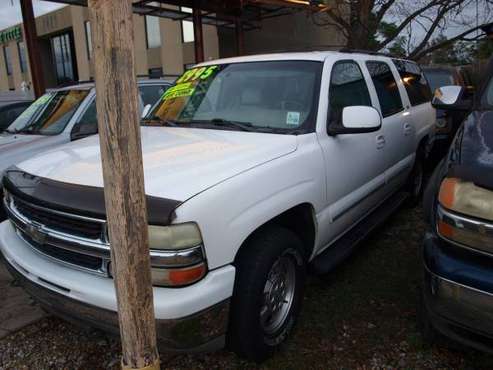 2001 Chevy Suburban - cars & trucks - by dealer - vehicle automotive... for sale in Metairie, LA