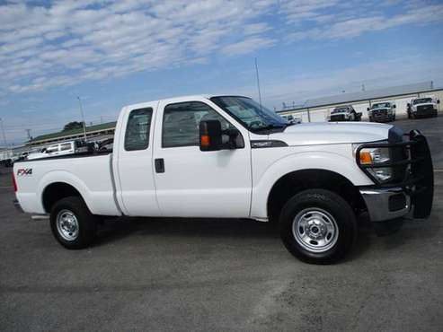 2013 Ford F250 XL Fx4 Extended Cab 4wd Super Duty - cars & trucks -... for sale in Lawrenceburg, TN