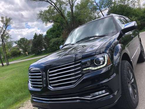 2017 Lincoln Navigator L 108,301 miles - cars & trucks - by dealer -... for sale in Downers Grove, IL