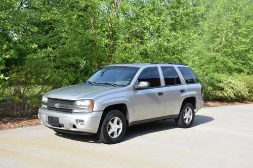 ** 2004 Chevrolet Trailblazer LS 4x4 - Clean 1 Owner - Cold A/C ** for sale in Hendersonville, NC