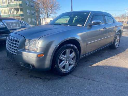 2006 Chrysler 300 - cars & trucks - by dealer - vehicle automotive... for sale in Lawrence, MA