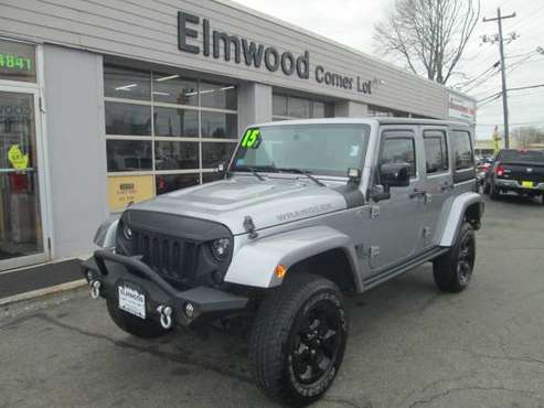 2015 JEEP WRANGLER UNLIMITED SAHARA 4X4 LOADED VERY NICE - cars & for sale in East Providence, RI