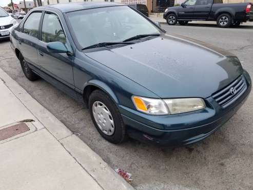 1998 toyota camry le (4 cylinder) for sale in San Diego, CA