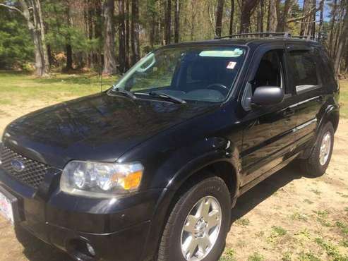 07 Ford Escape Limited AWD leather low miles extra clean runs new for sale in Hanover, MA