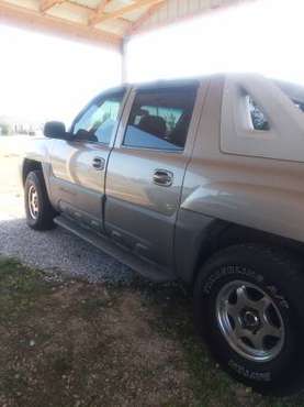 2002 Chevy Avalanche for sale in Panama City, FL