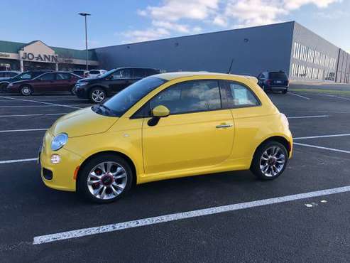 2015 Fiat 500-LOW MILES - cars & trucks - by dealer - vehicle... for sale in Rochester, MN