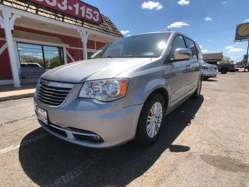 2015 CHRYSLER TOWN & COUNTRY - - by dealer - vehicle for sale in Amarillo, TX