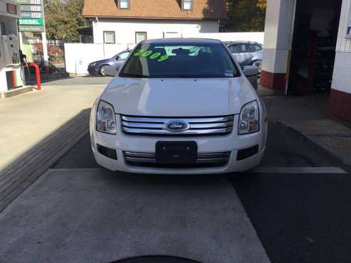 2009 FORD FUSION SE - cars & trucks - by dealer - vehicle automotive... for sale in Roslindale, MA