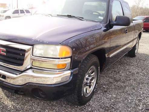 2005 GMC Sierra 1500 Ext Cab 143.5" WB SLE - cars & trucks - by... for sale in Imperial, MO