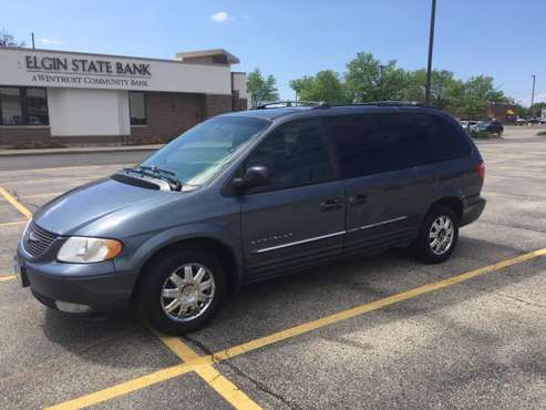 2001 Chrysler Town And Country for sale in South Elgin, IL