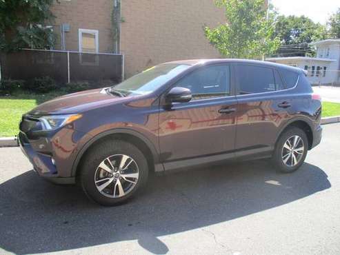 2018 Toyota RAV4 XLE for sale in Highland Park, NY