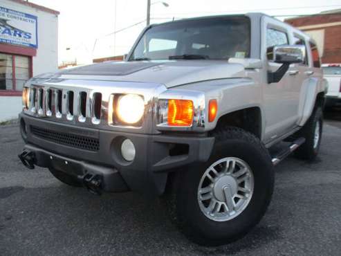 2006 Hummer H3 Sport 4WD/Sunroof/Clean title & Hot Deal - cars & for sale in Roanoke, VA
