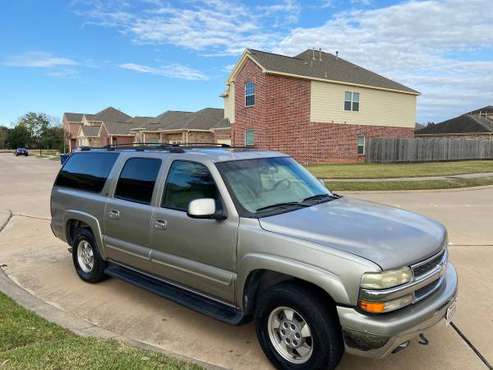 2002 CHEVY SUBURBAN LT 3RD ROW. $1750 - cars & trucks - by owner -... for sale in Missouri City, TX