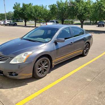 2011 Nissan Altima 5, 300 Negotiable for sale in Houston, TX